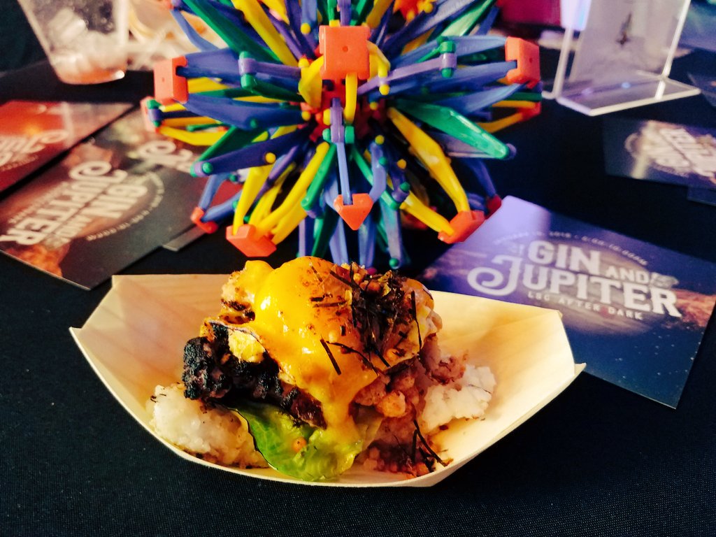 thisiskis's tweet photo. Nerd night out (yes that's an undersea jungle gym open to adults) #LSCAfterDark #MoffleBar @GoodDonutShop #TojoKitchen @LibertySciCtr https://t.co/upNK0lSBsZ