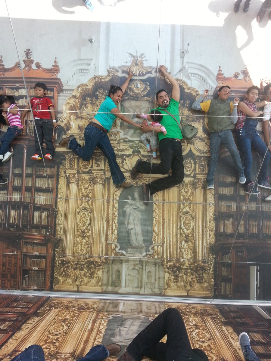 PRINCEZADA's tweet photo. @ilusionopticaes En la ciudad de puebla habia una igual! 😊 https://t.co/nYhJuqUBTN