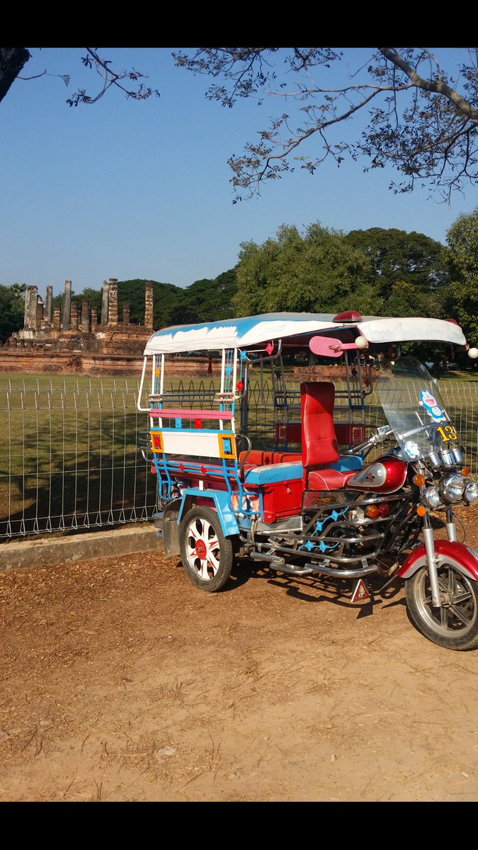paulinbangkok44's tweet photo. Good morning Sukhothai #SukhothaiHistoricalPark #samlor #Thailand https://t.co/y0HGHGp0lF