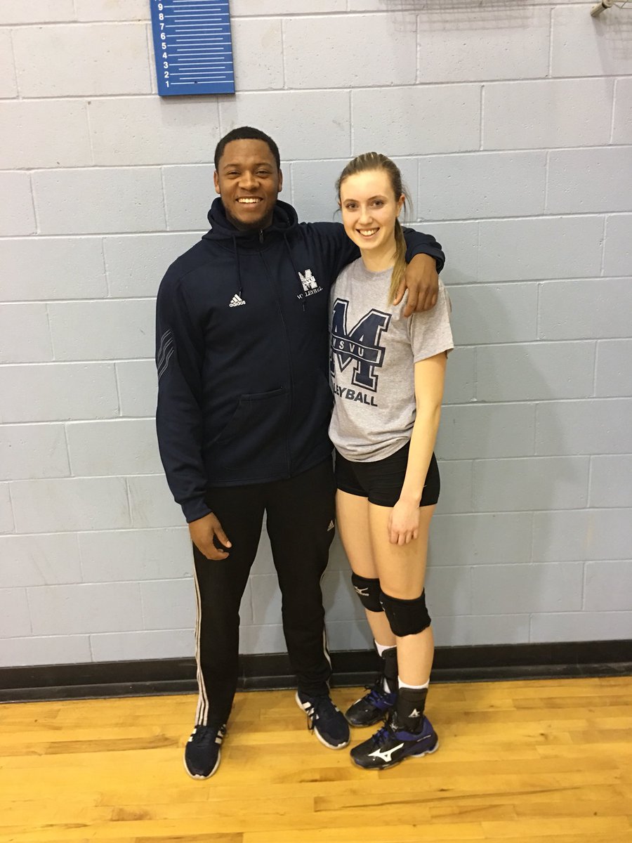 Happy to announce that Nicole Rector has commuted to the MSVU family! The 5’ 11” Middle Attacker will be a great addition to the team 🏐💙