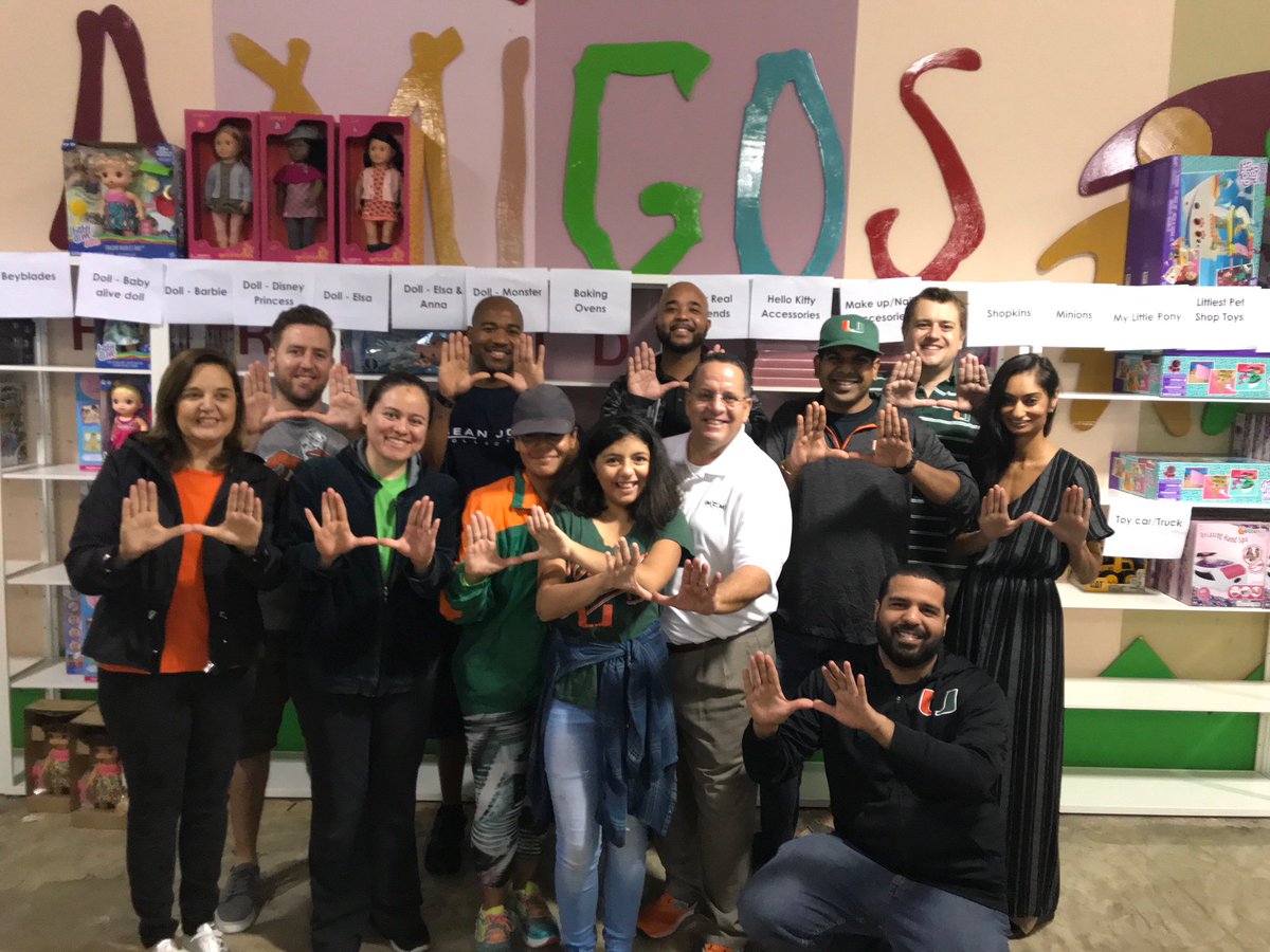 UMCoEAA's tweet photo. In December members of the CoE alumni community sorted and organized donated toys for the Amigos for Kids 25th Annual Holiday Toy Drive @amigosforkids. Networking at UM alumni-owned Tank Brewing Company @thetankbrewing followed. Stay tuned for events in the near future. https://t.co/wg2SRL38JN