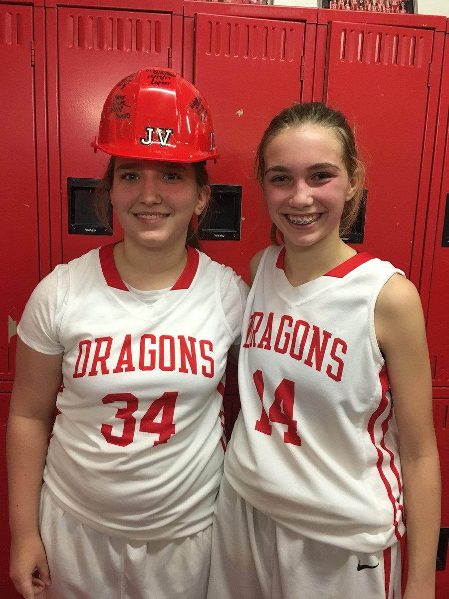 tasha_strauss's tweet photo. Natalie and Taylor never quit tonight. Proud of our hard hat recipients tonight. @PatriciaYoungb6 @swartzcreekad @CoachThoops https://t.co/icxtbP3Adu