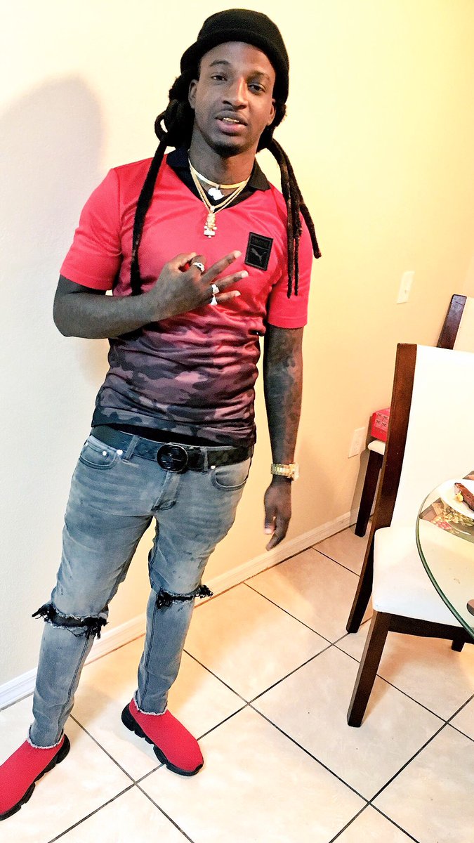 510Jroc's tweet photo. Freshest nigga in my city ain’t no nigga fuckin with me‼️ #RackRace https://t.co/QFNewYHWIB