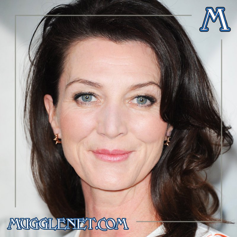 Happy birthday to Michelle Fairley, who portrayed Mrs. Granger in the Deathly Hallows - Part 1 movie! 
