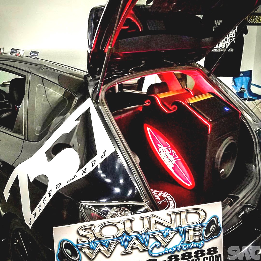 caraudiova's tweet photo. #soundwavecustoms #customization #fabrication #wedoitall #fab #custom #led #lighting #amplifierrack #subwoofer #enclosure #caraudio #carstereo #mobilelectronics #12volt #vehicleaccessories #audio #sound @phoenixgold_stinger #stingerwire @757surfboards #757surfboards #hamptonroads https://t.co/0SIhvpX6on