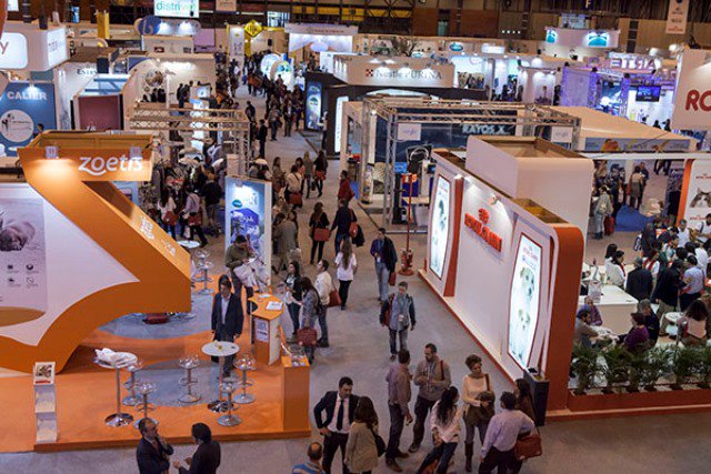 iberpetmadrid's tweet photo. El próximo 16 de marzo se celebrará el 1er FORUM de la Industria y el Comercio del Sector del Animal de Compañía en España, convocado por la Asociación Española de Distribuidores de Productos para Animales de Compañía, #AEDPAC durante #IberzooPropet18 https://t.co/dCeisdq9XD https://t.co/LrAiy8lLSB