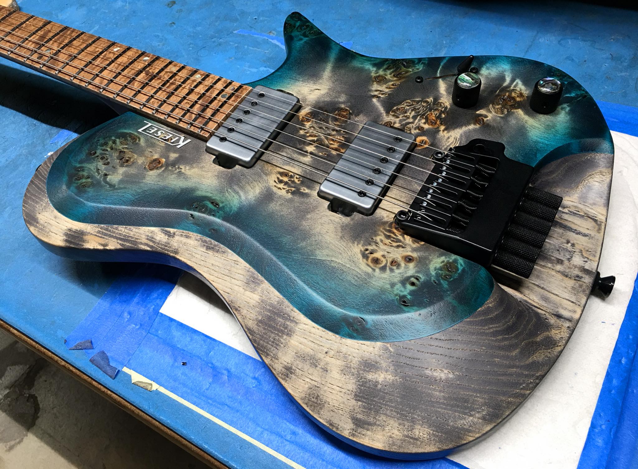 kiesel zeus ヘッドレス ステンレスフレット エボニー指板
