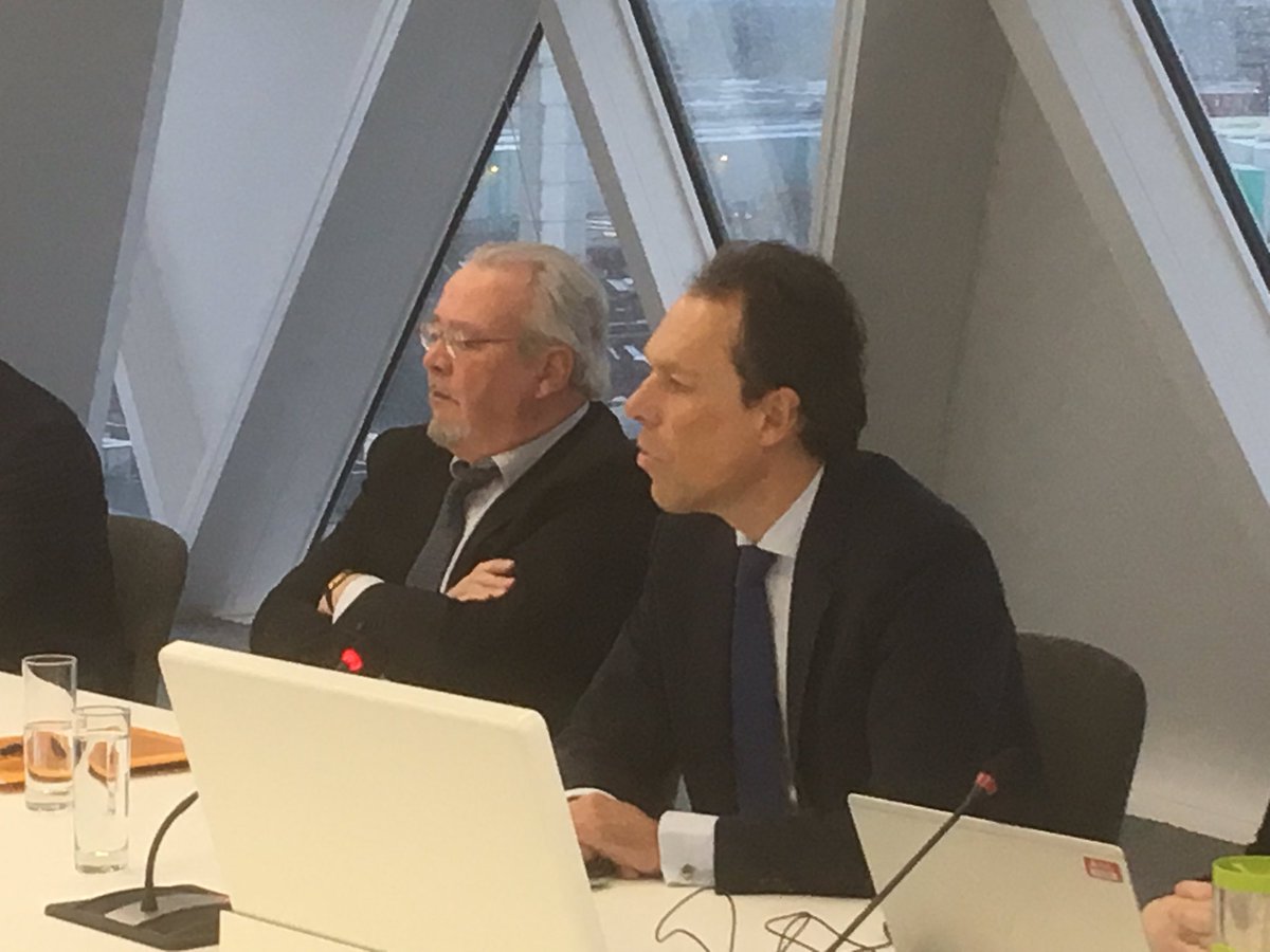 #portofantwerp vestigt in 2017 opnieuw record: meer dan 223 mio ton goederen behandeld, groei van 4,4% in vgl met 2016 #blijvengroeien #zorgenvoorwelvaart