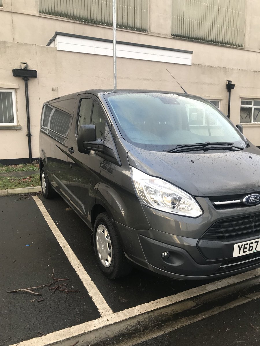 AngloPets's tweet photo. #newvehicle #businessclasstravel #doncasterisgreat #angloworldcargopets call 07795955130 for enquiries/bookings 🐶🐱 https://t.co/23WNpB3zQy