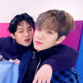 HyunhanPics's tweet photo. HYUNBIN KISSED DONGHAN😭😭😭

#JBJ #TrueColors #MyFlower #KimDonghan #KwonHyunbin https://t.co/btousiu6hW