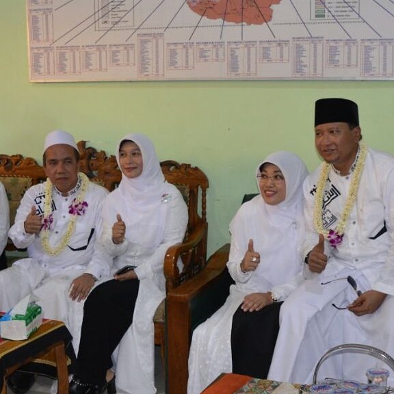 Keluarga #ADJIB
SiaPPP menangkal bumbung kosong
#adjib
#adjibmenang
#pppADJIB
#pasuruanADJIB
#bolodhewe