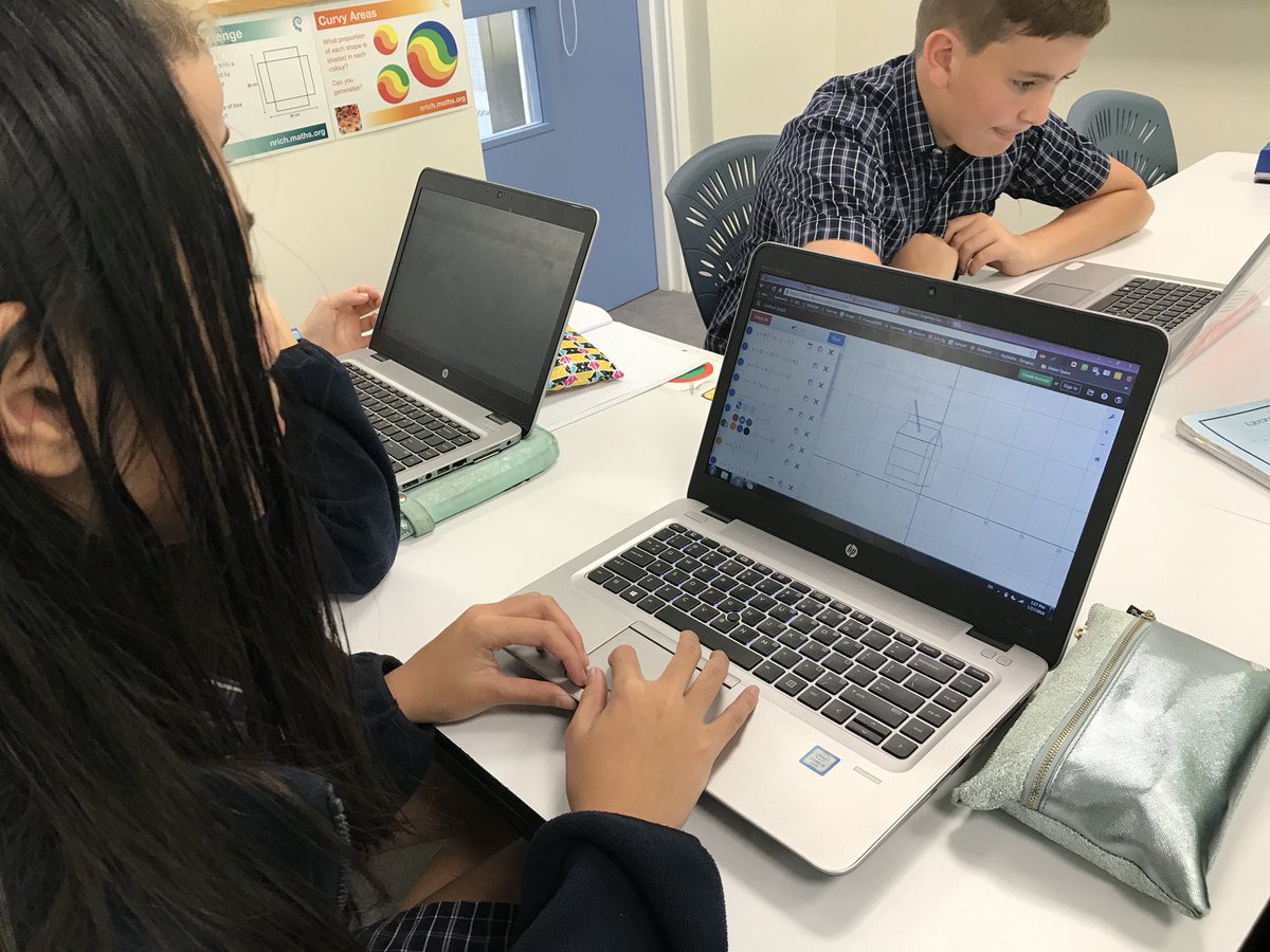 cathbuckley1's tweet photo. Drawing pictures by using straight line graphs #wis_hk #wismaths #Desmos https://t.co/6LlWAYtZFC