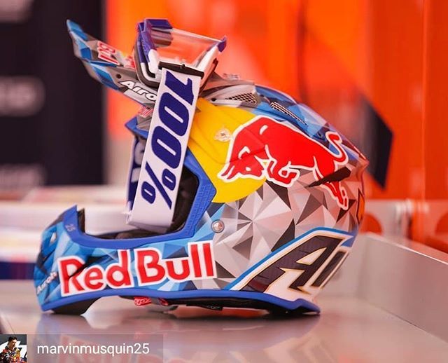 ubi747's tweet photo. #Pornmx ๐๐
from @marvinmusquin25 - ๐จA new piece of art from @ocdesign4victory ๐๐ผ | @airohelmets #Mx #nofilter #passion #instasize #instagallery #instaphoto #Instadaily #all_shots #instamotogallery #instapic #work #Instacool #picoftheday #photโฆ https://t.co/9ywIFdZteG https://t.co/fipIvz7Yrb
