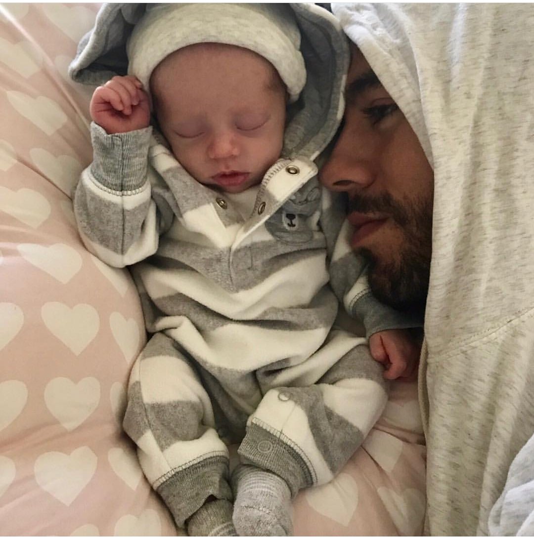 .<a href="/enriqueiglesias/">Enrique Iglesias</a> and <a href="/AnnaKounikova/">Anna Kournikova</a> share adorable pics of their twins, which just melt our hearts!😍😍😍
