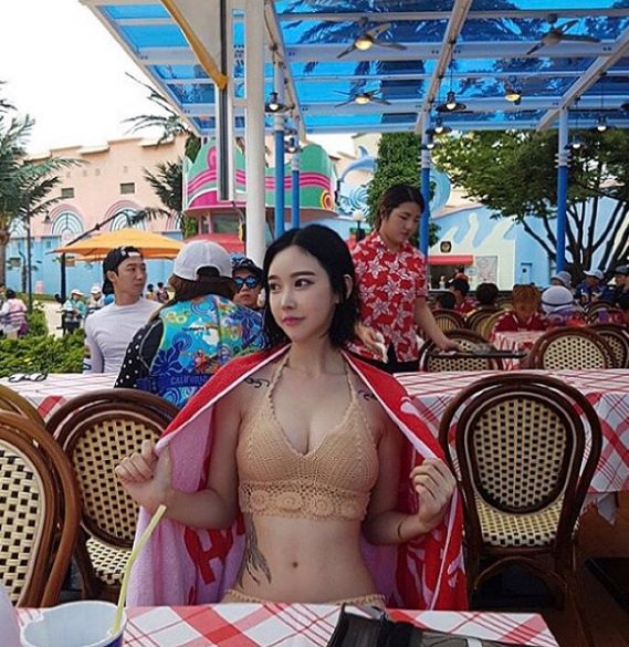 여름이... 빨리 왔으면 좋겠다 ㅠㅠ

#소통 #소통해요 #좋아요 #일상 #선팔 #맞팔 #선팔하면맞팔 #fff #l4l #lfl #f4f #패션 #데일리룩 #패피 #패피녀 #패피남 #ootd #데일리룩 #오오티디 #아웃핏 #selfie #셀기꾼 #셀카 #훈훈 #셀피