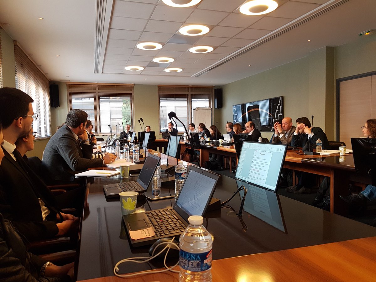 GAM_achats's tweet photo. Le GAM fête aujourd'hui ses 5 ans de #performanceéconomique aux services des établissements. Un grand merci à @AlbertLautman, Directeur Général de la Mutualité Française et @remi_bouvier, Président du @GAM_achats pour cette belle introduction. https://t.co/4oskvpYhPn