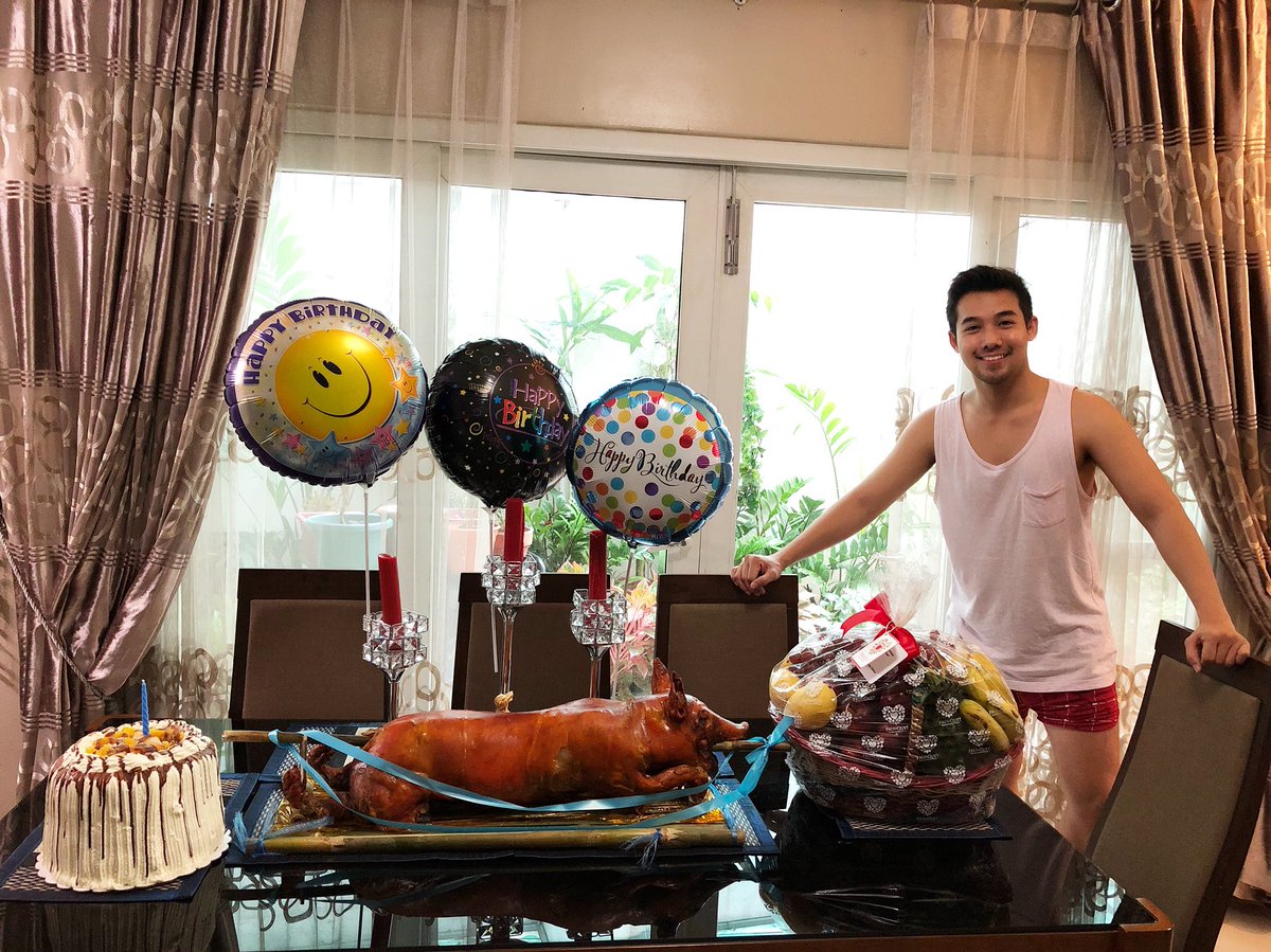 I just woke up 😆 Thank you for this surprise Tita Verona and to my whole family! You guys made my day 😅 #January17 #Capricorn