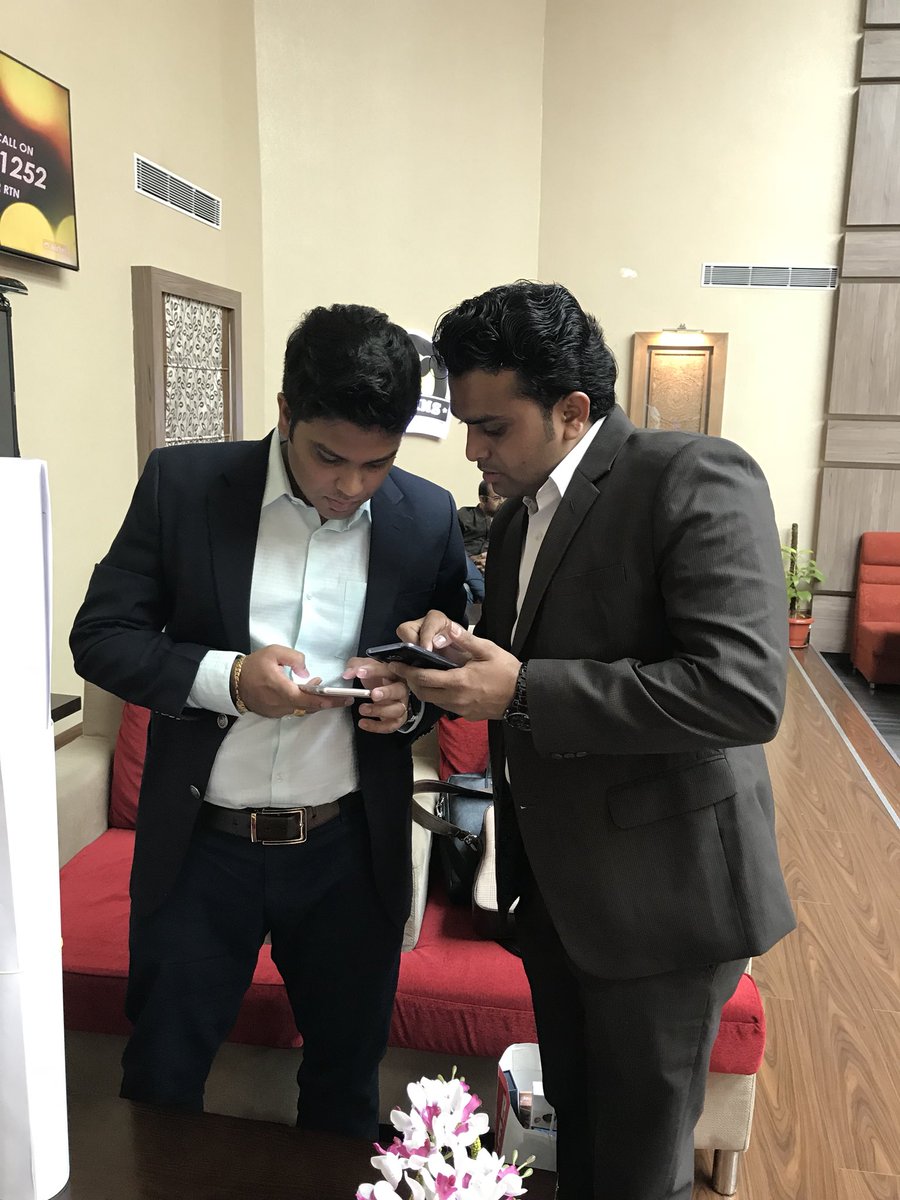 Dlugosh_Ostap's tweet photo. Shripad and Umesh from #Pack-Smart India team preparing for a product  presentation in Bangalore , #packsmartinc #inteli-pack https://t.co/qrjPur4dGZ