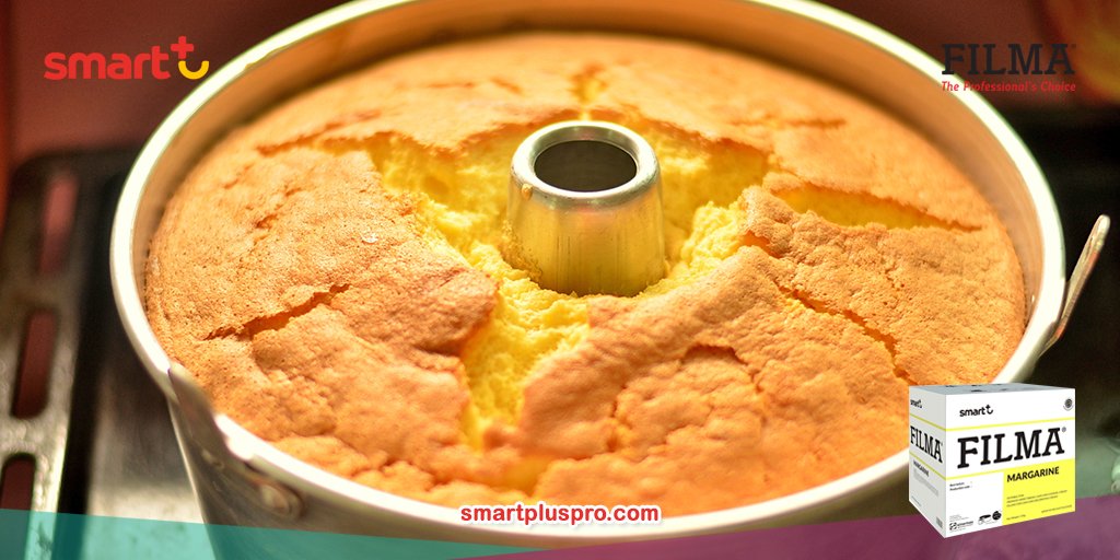 SMARTFDSolution's tweet photo. Meski dikategorikan sebagai loyang tulban, loyang chiffon tetap berbeda dengan loyang tulban pada umumnya. Ciri loyang ini adalah permukaan yang bulat dan polos tanpa gelombang, dengan dinding yang lebih tinggi dari loyang tulban pada umumnya. #SMARTBaking https://t.co/32N4HUbzDR