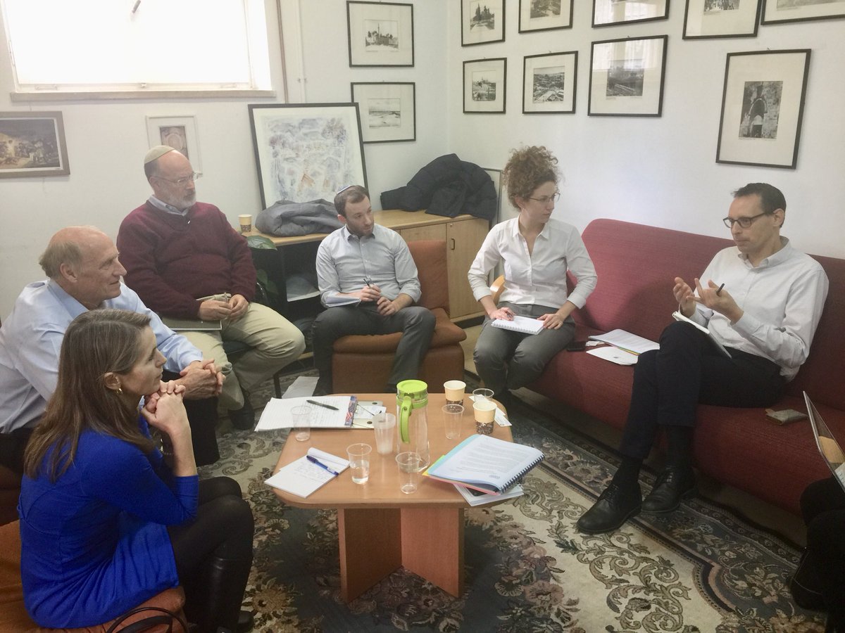 mbmoskowitz's tweet photo. @BerkeleyHaas @HenrySternCA @CalEnergy @MilkenInstitute @ucberkeley advance #CA-IL MOU &amp; will grow #cleanNRG economy 4 all! #Leadership2018 https://t.co/LPFpTLTiav