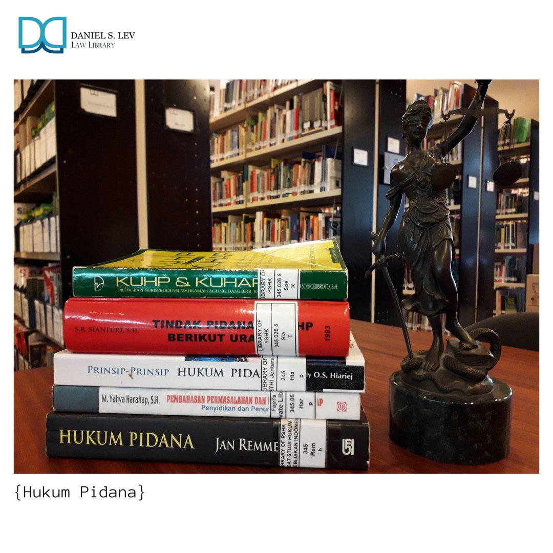 #Koleksibuku hukum pidana, dan tentunya masih banyak lagi buku-buku dengan topik hukum pidana. Untuk Informasi lebih lengkapnya bisa langsung cek di katalog online kami 👉http://192.168.2.5/katalog/index.php atau datang langsung ke Perpustakaan Daniel Lev LawLib 😀😊