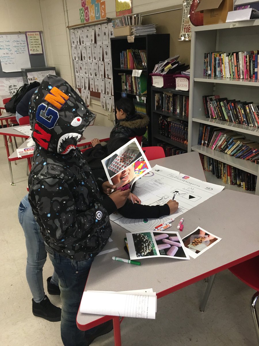 amityvilleHPE's tweet photo. Mr. Maloney’s health classes making Social Media profiles for drug awareness. Looking good so far!!!!. #EWMMS #MasteryStartsAt85 #WarriorHealthEd #DrugAwareness @CoachMaloney45 @AmityWarriors @AmityvilleUFSD https://t.co/FiiPKrlp50
