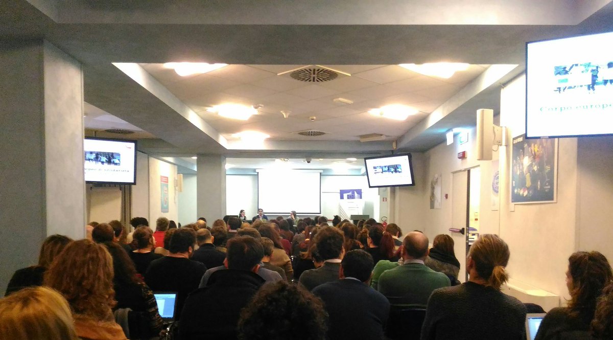 salernoeuropa's tweet image. #ErasmusPlus #ToolPass #EuSolidarityCorps se ne parla oggi a Spazio #Europa della @europainitalia all'incontro informativo organizzato da @AgenziaGiovani