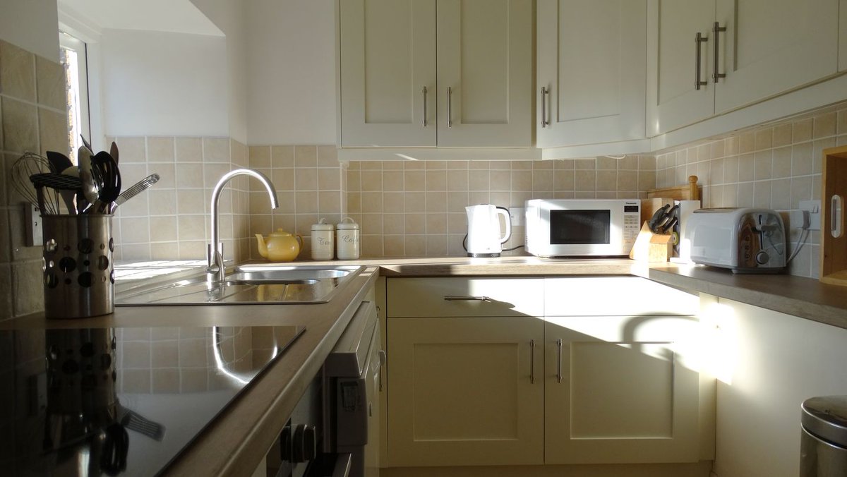 helpfulholidays's tweet photo. Introducing 'Furnivals Quail', new to HH. A spacious, three storey cottage close to #NossMayo and #NewtonFerrers in #SouthDevon https://t.co/WFkZ1a1qkZ #SouthHams #Travel #Holiday #UK https://t.co/DfPxpeqSoe