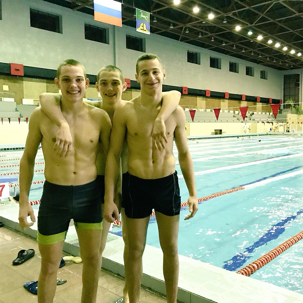 _MALYGIN_RUS's tweet photo. Проплыли 3км устали, но довольные https://t.co/9v57mDB46l