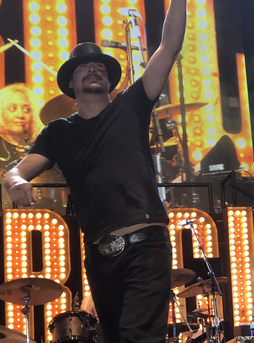 Elisa Esh tweet media