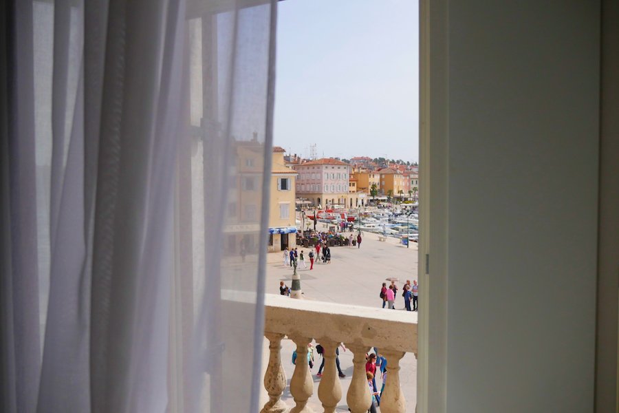 hoteladriatic's tweet photo. Would you rather view the sea from your balcony or from our terrace? #hoteladriatic #sewview #adriaticsea #mediterranean https://t.co/RIMVzis4i3