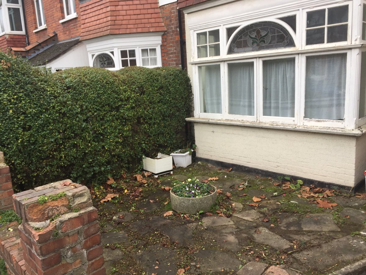 ThamesRubbish's tweet photo. House Renovation in #Twickenham #before&amp;after #Rubbish #Clearance #recycled call Thames Rubbish Clearance today for a free quotation on 0203 291 3423 / 07985 235655. https://t.co/r0rRBTlswe