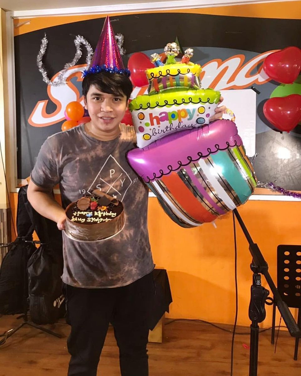 Selamat ulang tahun brother kesayangan ♥ semoga cita-cita tahun ini tercapai segera. Kesehatan dan rezeki mengalir lancar. We 💘 U <a href="/bangbily/">Billy Syahputra</a>
