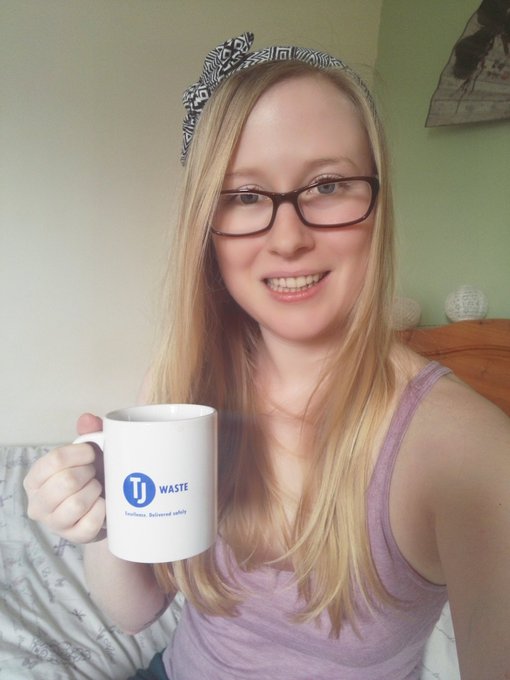 I have been promised this @TJWaste mug for a long time 😂 and it's finally here! 😁 Better clothed or unclothed<a class="tags" target="_blank" title="On Twitter" href="/?out=eyJ0eXAiOiJKV1QiLCJhbGciOiJIUzUxMiJ9.eyJpYXQiOjE3MjcyNTg0NTksImlzcyI6InR3cG9ybnN0YXJzLmNvbSIsIm5iZiI6MTcyNzI1ODQ1OSwiZXhwIjoxNzU4Nzk0NDU5LCJyZWRpcmVjdF91cmwiOiJodHRwczovL3R3aXR0ZXIuY29tL1RKV2FzdGUifQ.0odR_F8Ph4cbnQJdDKjqzJN6HP-by6DtBiORQrbSffa6jk3MTQYQPMBXBYSRPDj7Eq67SW0HO4Povg-s9M_xLw">@TJWaste</a><a href="/tag/southampton"class="tags"><span>#southampton</span></a>
