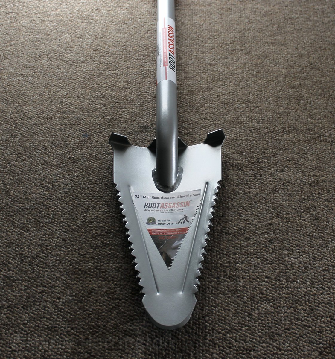 b4me_com's tweet photo. With collecting season resuming in just a couple of weeks, I'm really pleased to have been given this sample Root Assassin spade, to test out for the manufacturers themselves, I'll report back when its been tested a few times ;-)
#bonsai #yamadori #spade #shovel #rootassassin https://t.co/pNhs4gP1A3