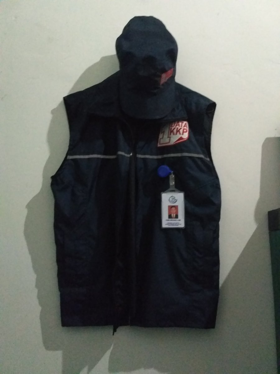 PurihWidagdo's tweet photo. Semoga tahun ini masih ada program one data KKP enumerator, biar bisa meneruskan pendataan yg blm selesai &amp; rompi masih bisa tetap dipakai.  Aamiin.🙏 @mzulficar @puslatluhkp @ikhsanharyadi @PpbLampung https://t.co/r1dbE1asPy