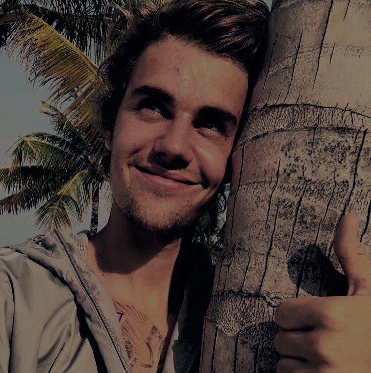 Gn25849621's tweet photo. 17.01.18 
                          {♠️}  —❝ No quiero lo normal, fácil, y simple. Quiero doloroso, difícil, devastador, que cambie la vida, amor extraordinario.“ ❞ https://t.co/UjBZ9vRDdH