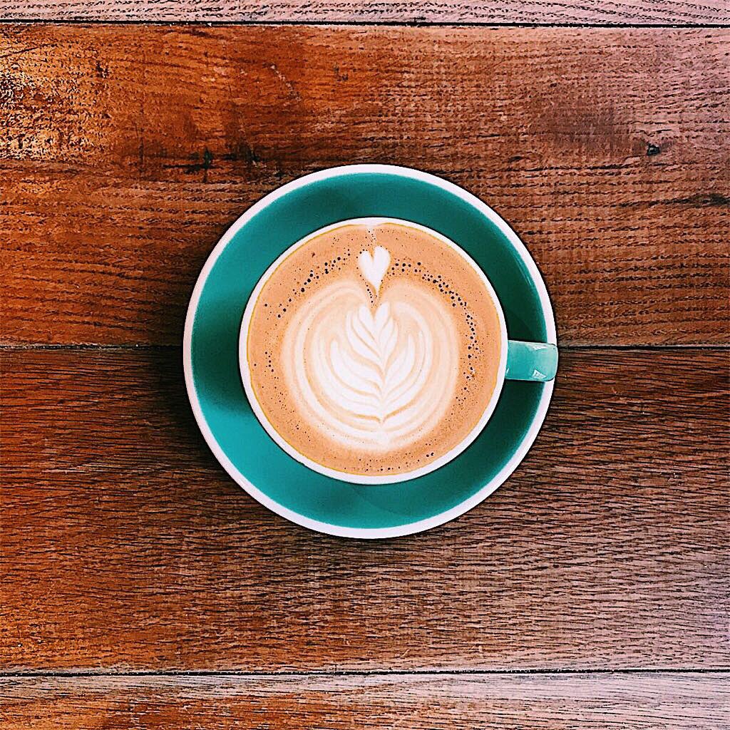 SteamYard's tweet photo. Today’s Guest Espresso!
NORMA IRIS FIALLOS
----
HONDURAS
Roaster: @ColonnaCoffee
Notes of Orange and Honeydew Melon, complimented with a Milk Chocolate finish. A lovely bright sparkly espresso.
#sheffield #sheffieldissuper #colonnacoffee https://t.co/EuMilwHdVn