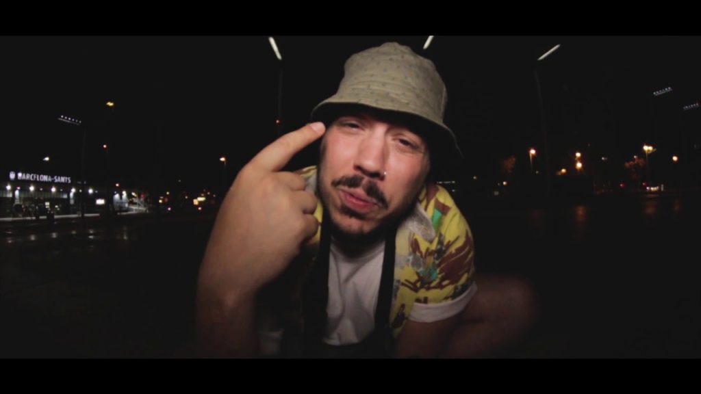 HipHopLifemag's tweet photo. "Cisne negro", nuevo tema de Ravioli Makers - https://t.co/qN9BUfOcGf https://t.co/84qqYFos7O
