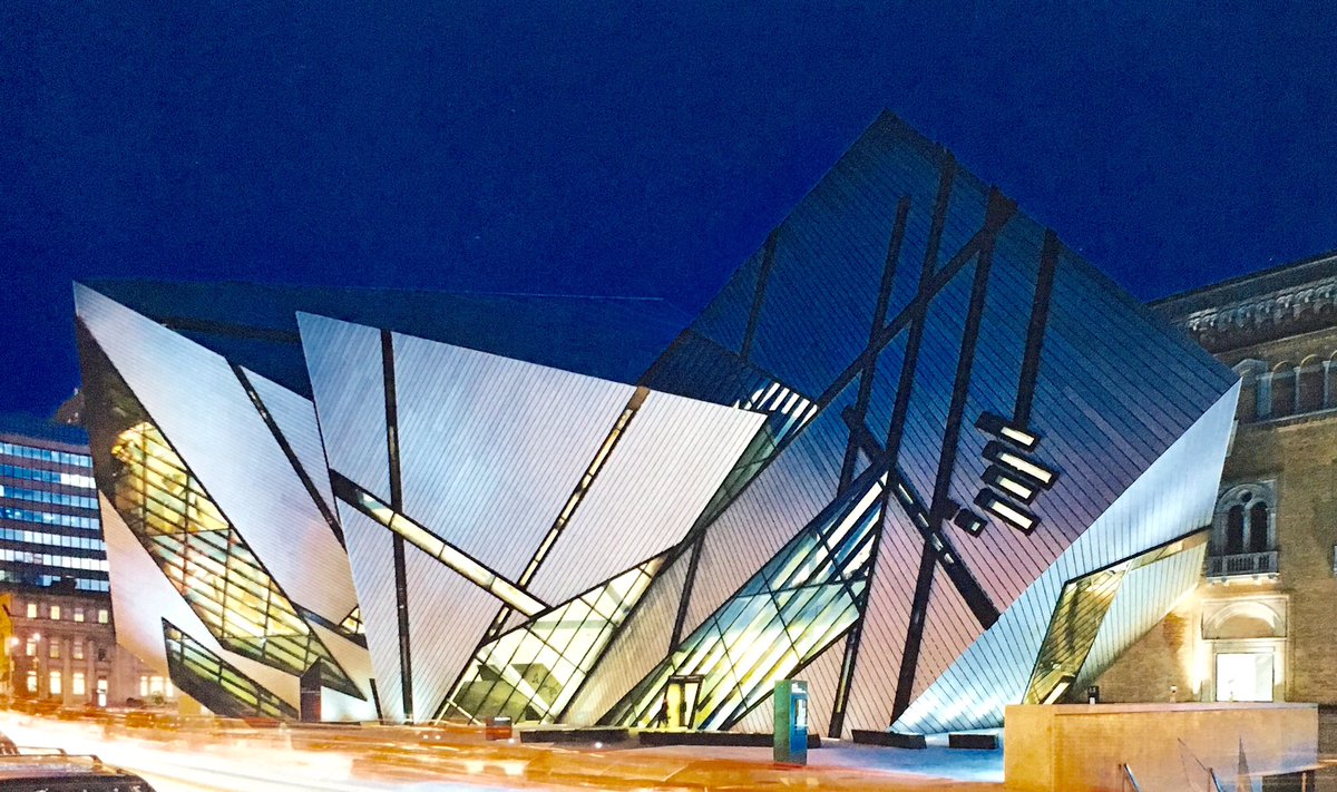 Michi ロイヤルオンタリオミュージアムエクステンション07atカナダbyダニエルリベスキンド アメージングミュージアム 建築ゴッドダニエルリベスキンド T Co H8etm24vx5 Twitter