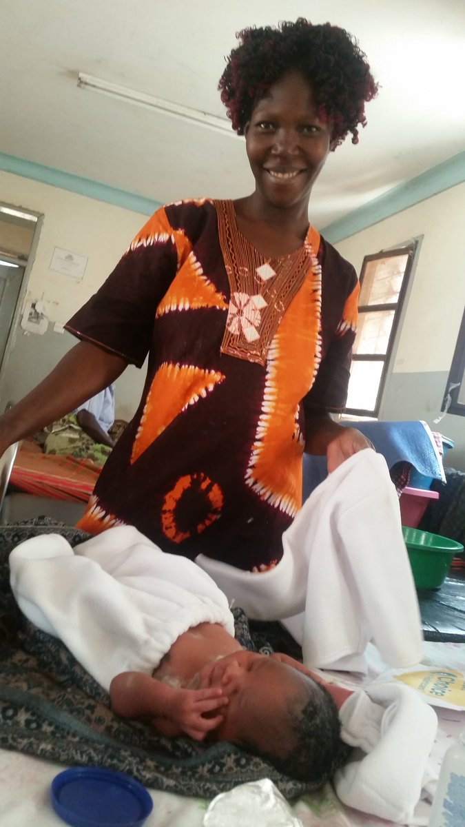 VSOPeople's tweet photo. Happy baby, happy mother. This is what we pursuit. Now she goes home happy and healthy. "Sharing knowledge, saving lifes" @VSOPeople #wednesdaythoughts #Uganda #ugandain2018 #volunteer #VSO https://t.co/7RhAT28zuR