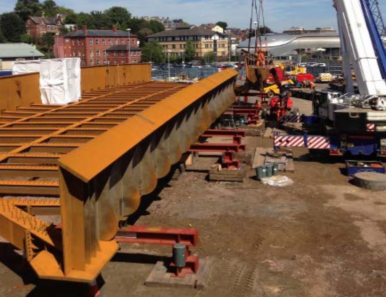 CleveBridgeUK's tweet photo. The 228-tonne, 50m skewed, weathering grade steel road bridge crosses the Great Western Main Line in Newport and was required to accommodate the increased height required for new OLE systems. #BridgeStreetBridge https://t.co/KYJuRVb4Vu