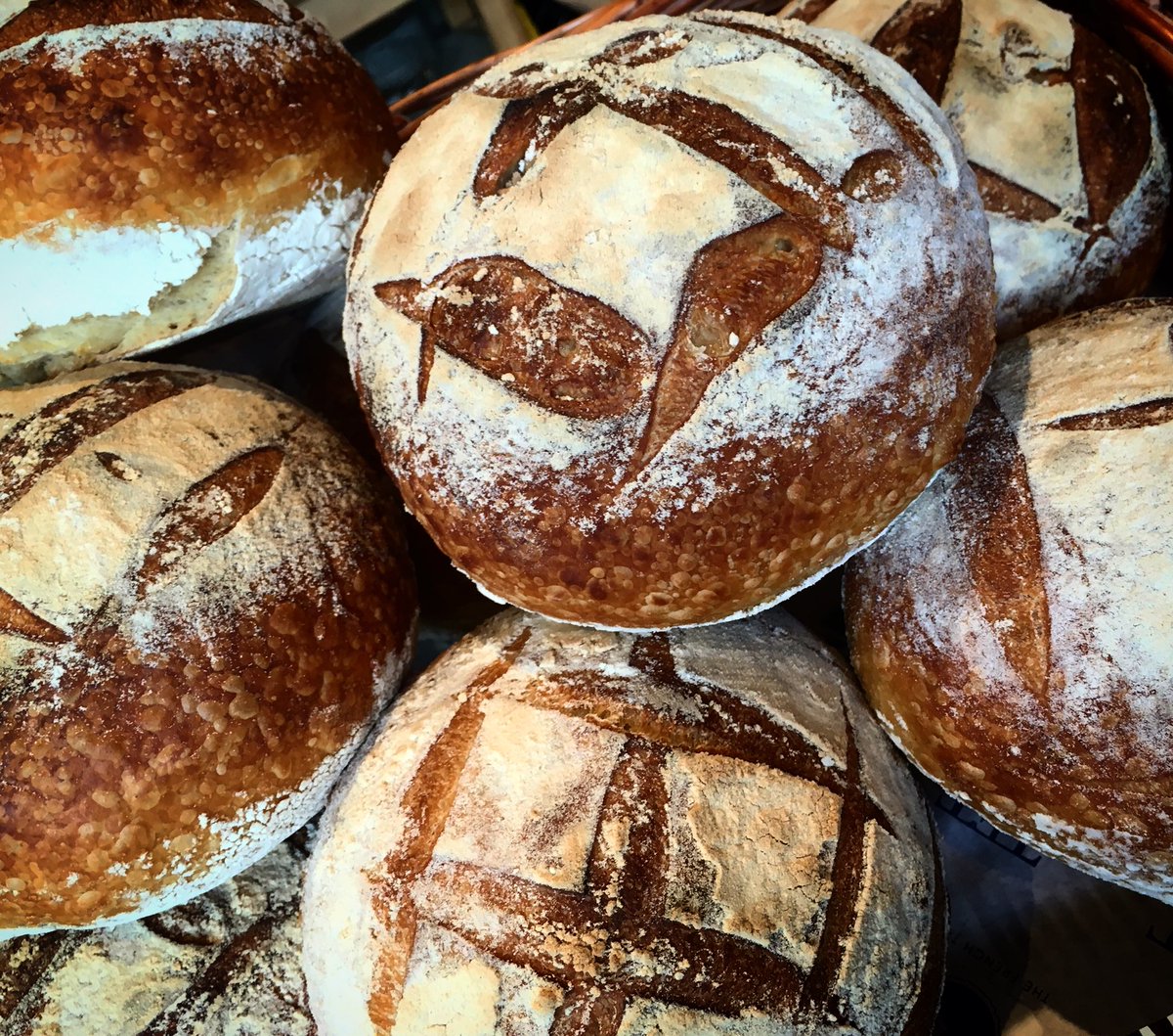 TheFrenchTarte's tweet photo. Just out of the OVEN! Freshly baked Eric’s Sourdough Bread
.
.
.
#surbiton #patisserie #cafe #boulangerie #surrey #london #surbitoncafe #surreycafe #bread #breadpic #breadofinstagram #food52 #foodie #foodblogger #foodphotography #foodlover https://t.co/inwVnxF90Z
