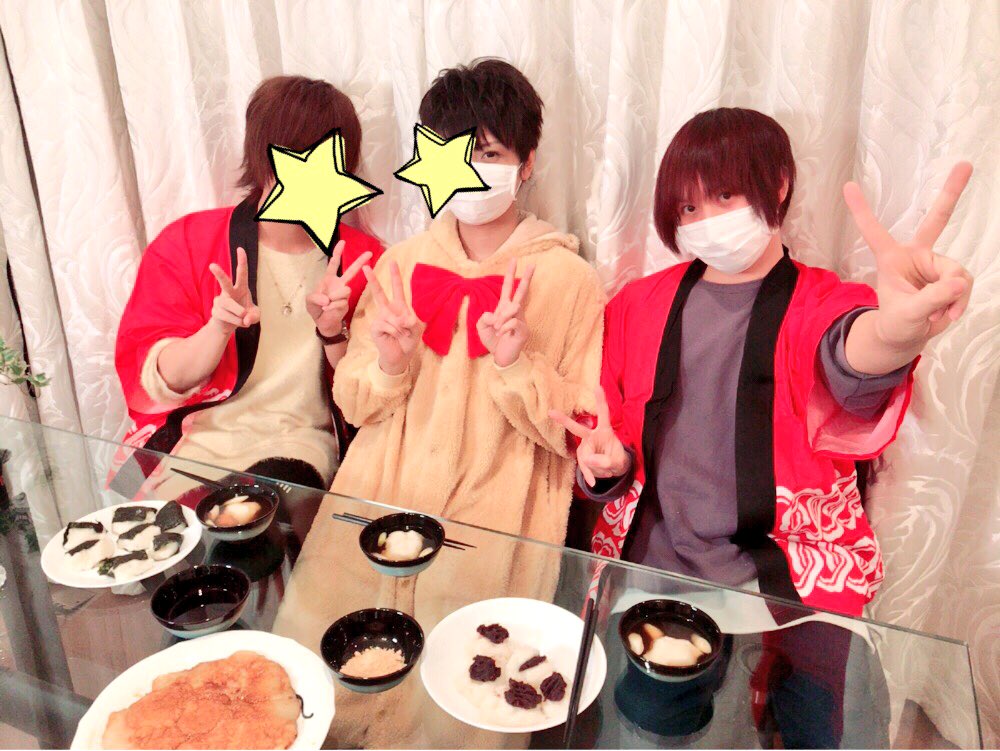 まふまふ 空腹 紆余曲折あって あまちゃんまふまふさかたんでおもち料理食べました 紆余曲折あって 黒髪短髪ウィッグつけてたときに突然だったのでこんな髪型してます 紆余曲折あったとしても このふたりの格好なんやねん まふまふ 空腹 紆余曲折あって あまちゃんまふまふさかたんでおもち料理食べました 紆余曲折あって 黒髪短髪ウィッグつけてたときに突然だったのでこんな髪型してます 紆余曲折あったとしても このふたりの格好なんやねん