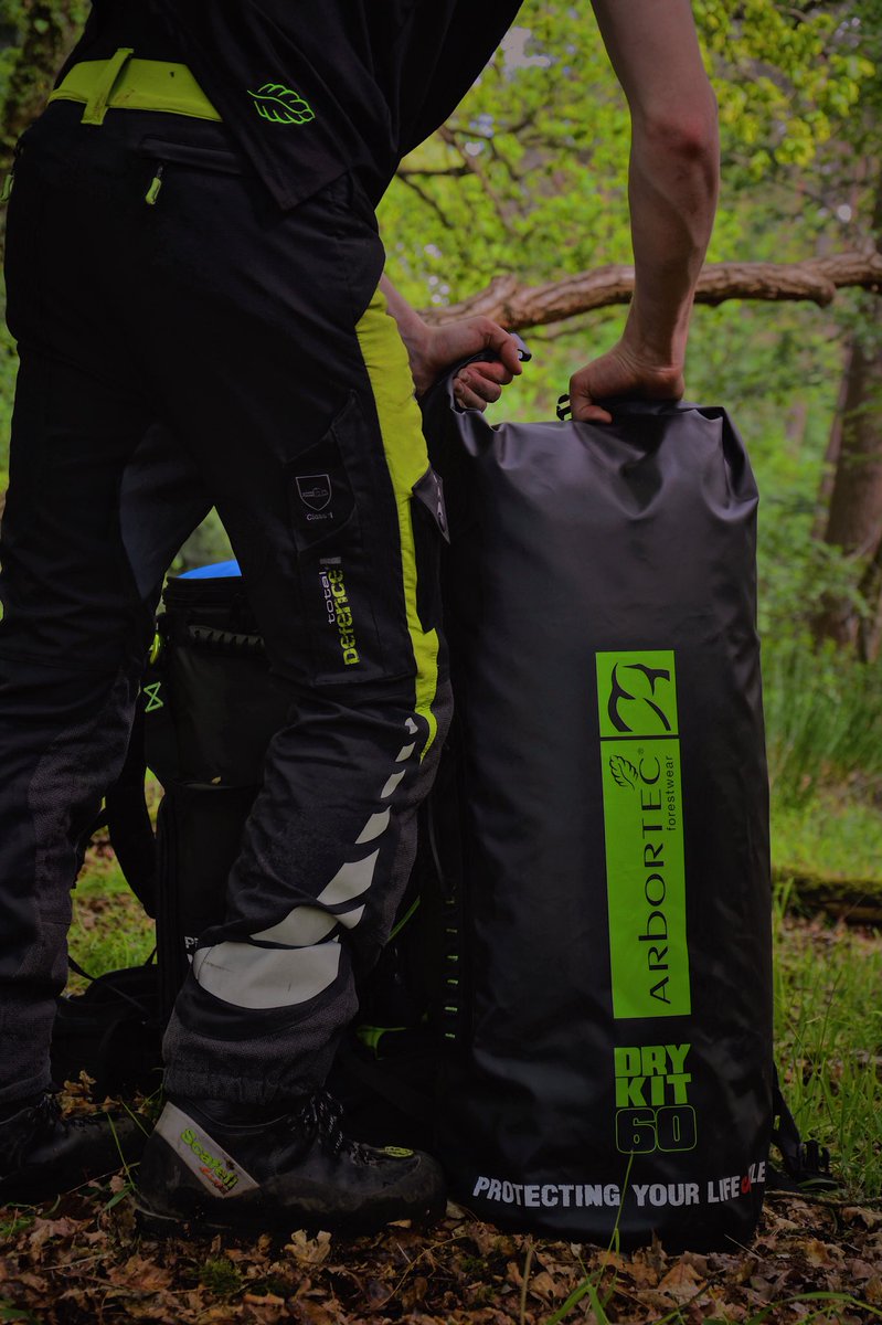 arbortecfw's tweet photo. Arbortec Tube - Gear Bag

Available in both 40 litre and 60 litre

Colours include hi-viz orange, lime, black and blue

Link in bio for full range

#arbortec #drykit #arblife #arborist #arboriculture #treelife #treework #chainsaw #forestry #outdoors #hiking #waterproof https://t.co/r8PdmygSt6
