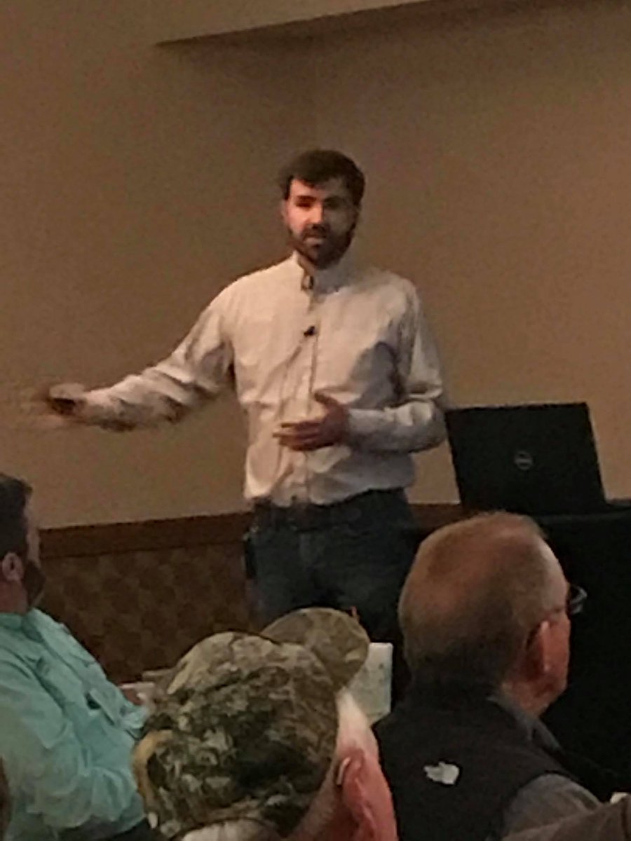 AgWriterArk's tweet photo. .@JHardke giving an update on #row #rice. Do not have drought stress at green ring to 1/2” or at flowering or yield will be impacted. #ACMC18 #NewBeard Tnx to @ARKeithPerkins https://t.co/gpOrFctNeU