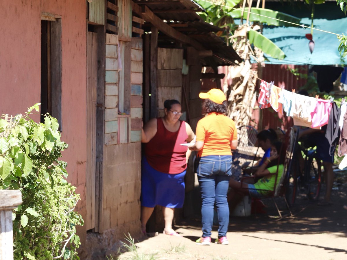 Siguen trabajando nuestras encuestadoras en todo el pais, acá en Colorado de Abangares, Guanacaste. Preparamos la encuesta que será publicada el próximo viernes a las 12:30 p.m. En el diario digital <a href="/elmundocr/">El Mundo CR</a> y el <a href="/La_Republica/">La República</a>
