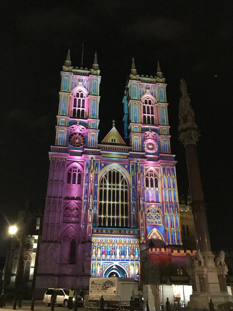London is so happy that The Fite Group Luxury Homes is attending the Who’s Who in Luxury Real Estate International Symposium that it lit up Westminster Abbey in Fite Pink! #lreLondon #FiteGroup #GoFiteWin!