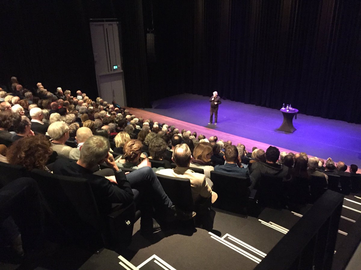 En we zijn begonnen! #kenniscafe #maartenvanrossem