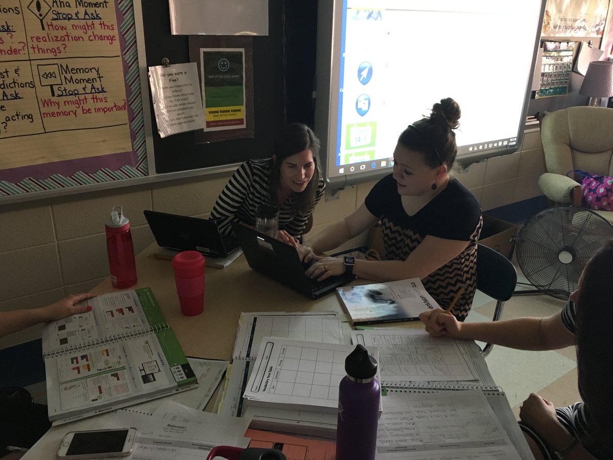HCPSRecruiter's tweet photo. "It's not bragging if you can back it up" #mohamedali Mentoring is one of the things we do best! @HCPSchools @HCPSPL assigns you a mentor for your first 3 yrs, but you will find that we are always mentoring!
#InternationalMentoringDay #mentoring #HCPSshineon https://t.co/jF8Tm083zo